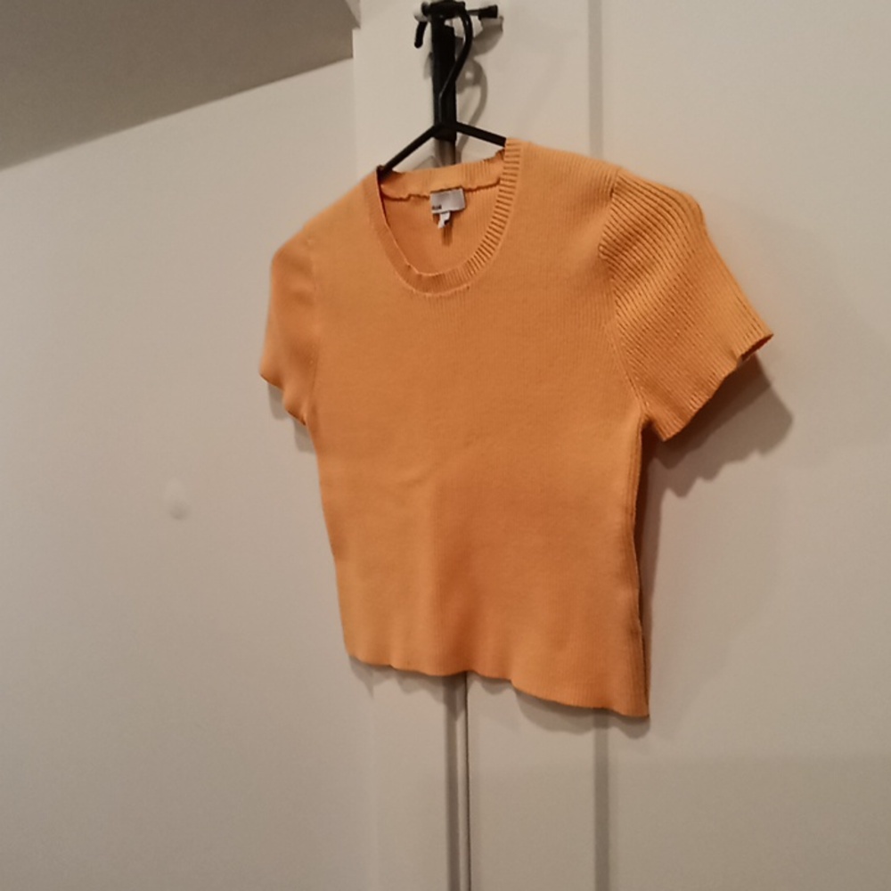 Defrost ladies sz L cropped ribbed top tangerine color super soft, very stretchy - Picture 4 of 6